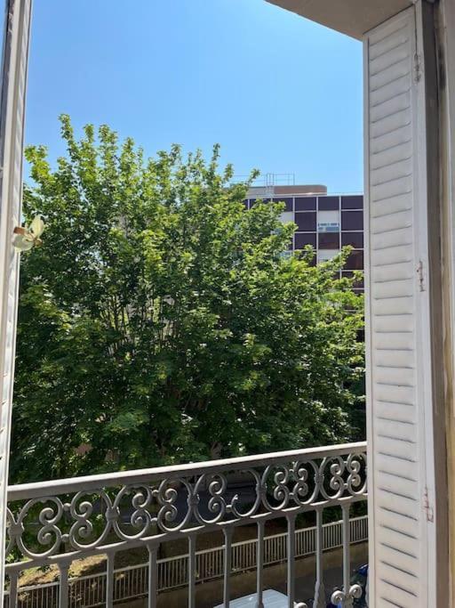 Beautiful Apartment With Balcony Paris Eksteriør billede